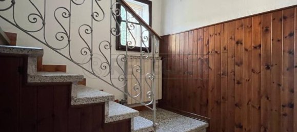 Вилла с 10 комнатами в Орджано, Италия № 87065 8