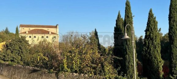 Вилла с 10 комнатами в Орджано, Италия № 87065 14