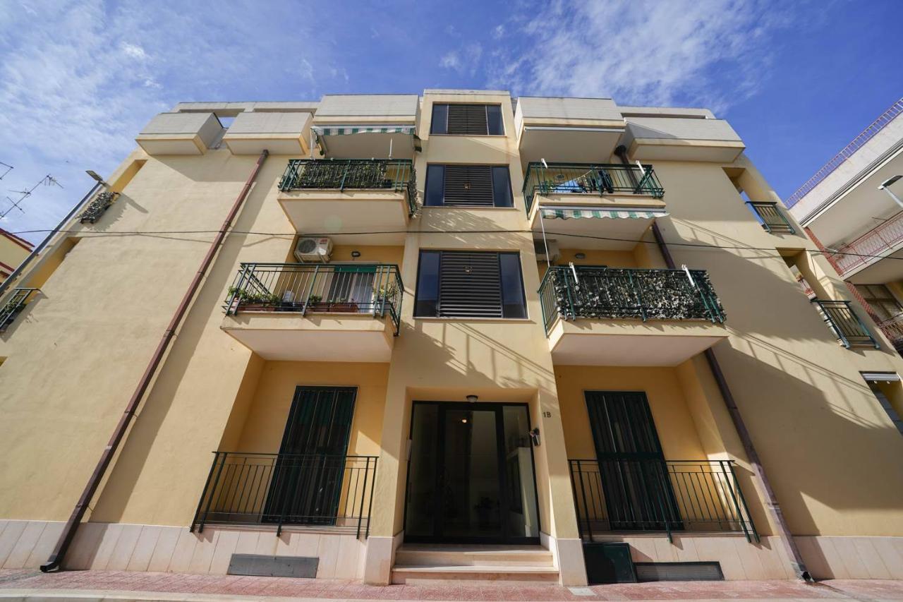 Studio in Palo del Colle, Italy No. 32541