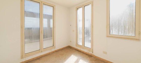 Studio in Palo del Colle, Italy No. 32541 2