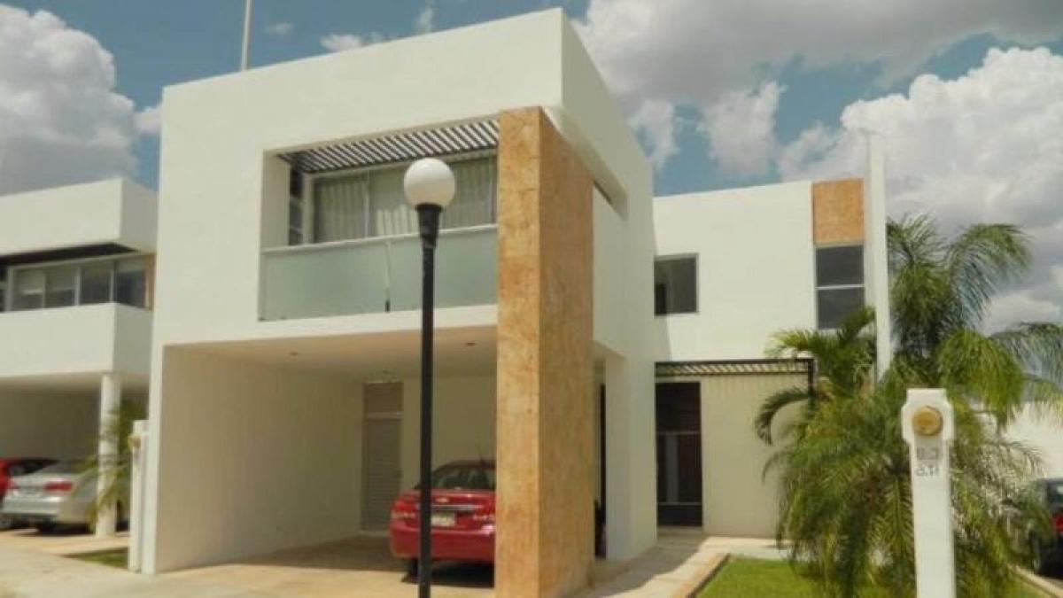 Casa de 3 dormitorios en Mérida, Mexico No. 180179