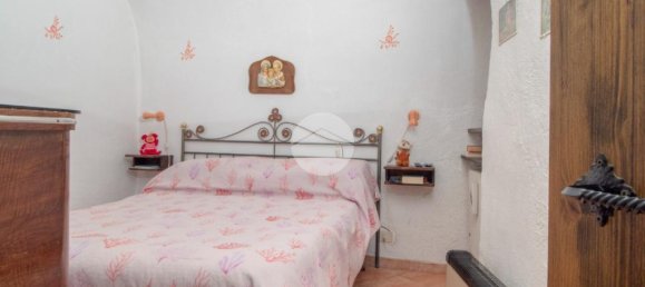 3 bedrooms House in Imperia, Italy No. 268781 13