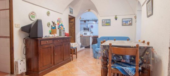 3 bedrooms House in Imperia, Italy No. 268781 9