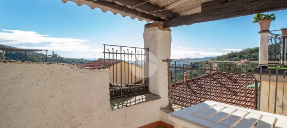 3 bedrooms House in Imperia, Italy No. 268781 7