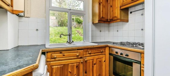 2 Schlafzimmer Maisonette-Wohnung in Kenley, United Kingdom, Nr. 8051 4