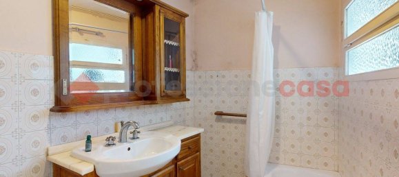 6 rooms Apartment in Borgo a Mozzano, Italy No. 235339 20