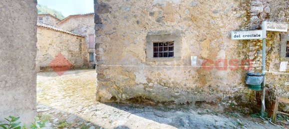 6 rooms Apartment in Borgo a Mozzano, Italy No. 235339 22