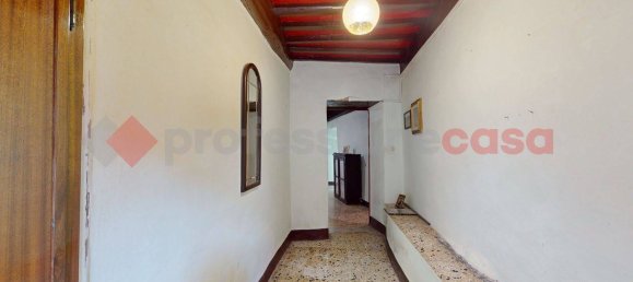 6 rooms Apartment in Borgo a Mozzano, Italy No. 235339 5