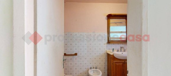 6 rooms Apartment in Borgo a Mozzano, Italy No. 235339 19