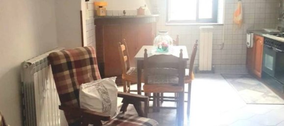 2 bedrooms House in San Nicola dell'Alto, Italy No. 264997 6