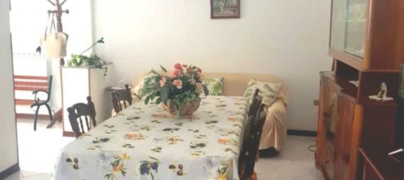 2 bedrooms House in San Nicola dell'Alto, Italy No. 264997 3