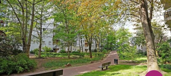 3 bedrooms Apartment in Courbevoie, France No. 282938 12