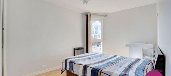 3 bedrooms Apartment in Courbevoie, France No. 282938 6