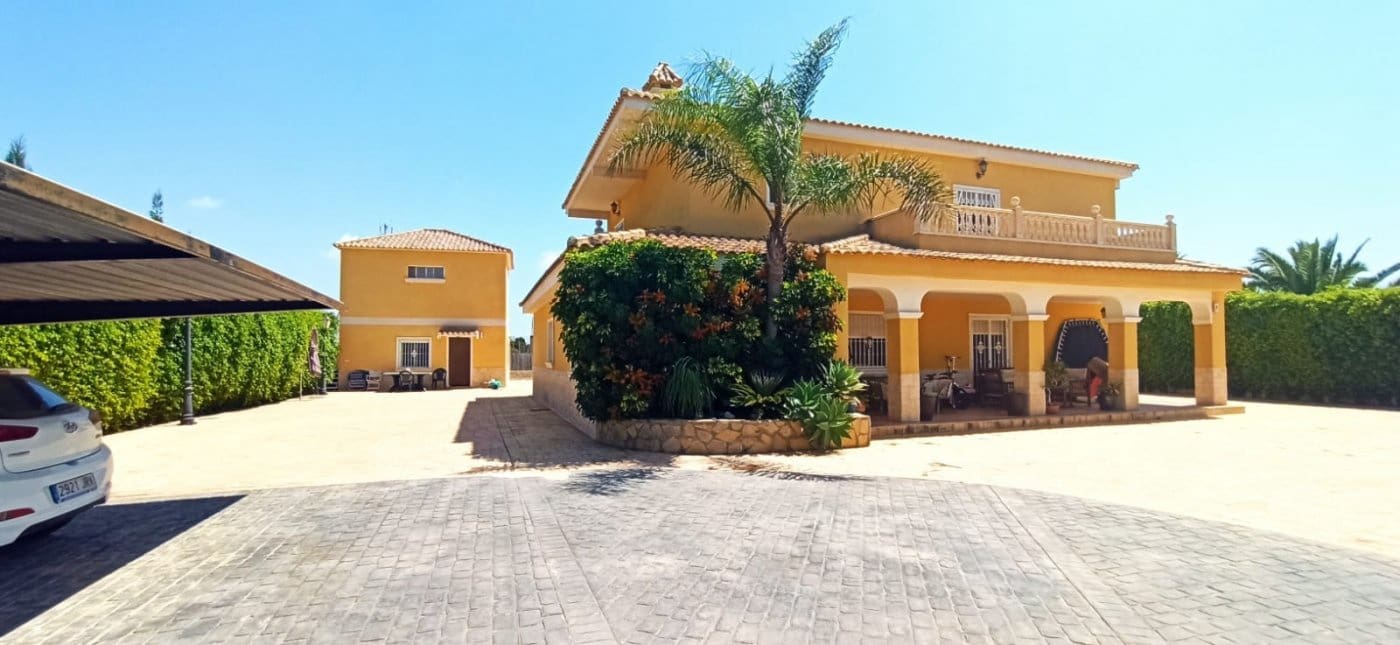 5 bedrooms House in Torrellano, Spain No. 202767