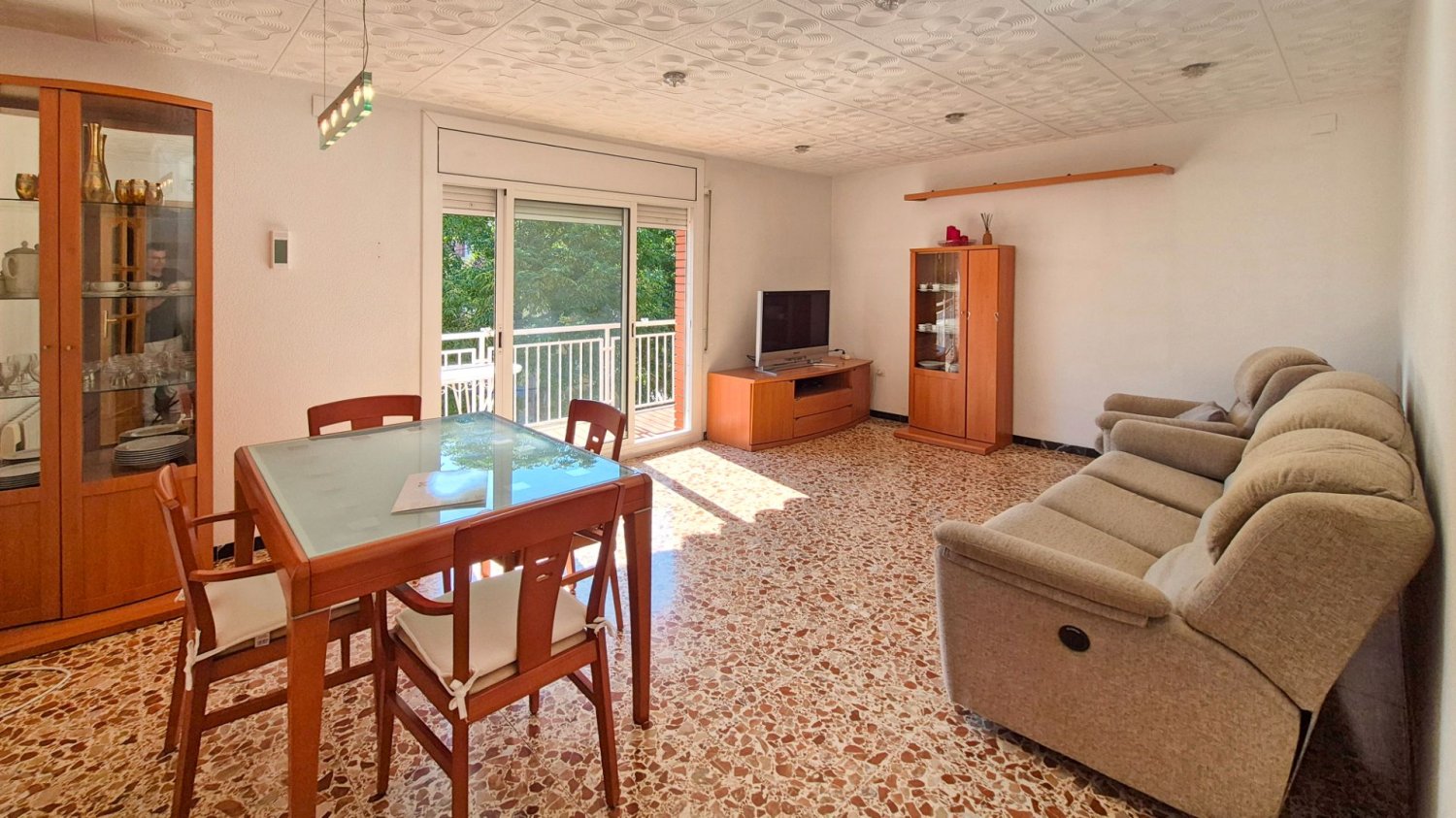 4 bedrooms Apartment in Viladecans, Spain No. 184065