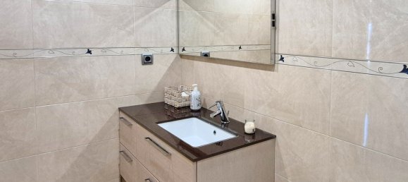 4 bedrooms Apartment in Viladecans, Spain No. 184065 16