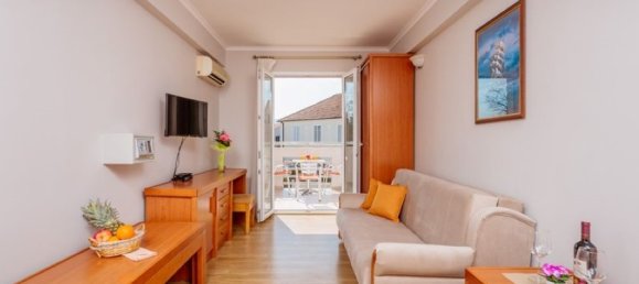 Grundstück in Tivat, Montenegro 400m², Nr. 104 3