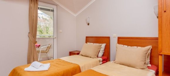 Grundstück in Tivat, Montenegro 400m², Nr. 104 5