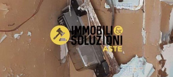 5 rooms Apartment in Arcisate, Italy No. 1634 14