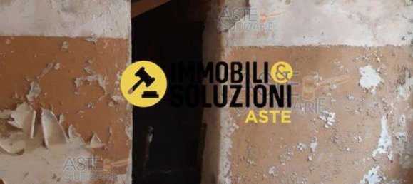 5 rooms Apartment in Arcisate, Italy No. 1634 32