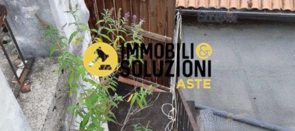 5 rooms Apartment in Arcisate, Italy No. 1634 37