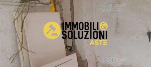 5 rooms Apartment in Arcisate, Italy No. 1634 12