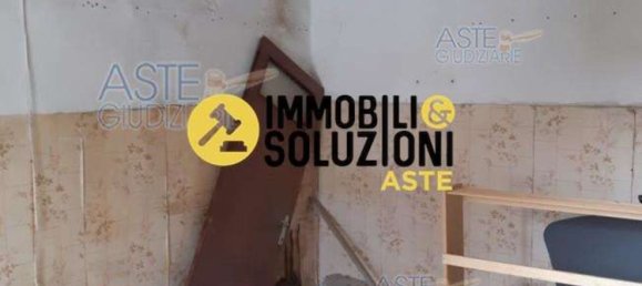 5 rooms Apartment in Arcisate, Italy No. 1634 22