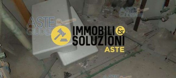 5 rooms Apartment in Arcisate, Italy No. 1634 24