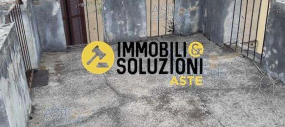 5 rooms Apartment in Arcisate, Italy No. 1634 40