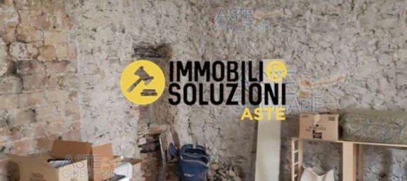 5 rooms Apartment in Arcisate, Italy No. 1634 30