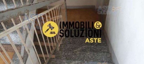 5 rooms Apartment in Arcisate, Italy No. 1634 31