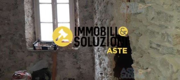 5 rooms Apartment in Arcisate, Italy No. 1634 26