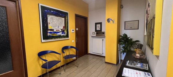 130m² Office in Piacenza, Italy No. 73685 2