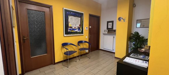 130m² Office in Piacenza, Italy No. 73685 6