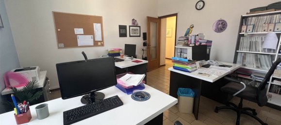 130m² Office in Piacenza, Italy No. 73685 10