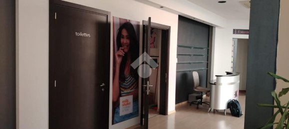 9 rooms Commercial property in Campi Bisenzio, Italy No. 353983 14