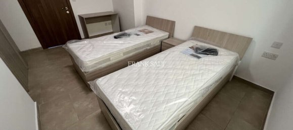 2 bedrooms Maisonette in Santa Venera, Malta No. 10253 11