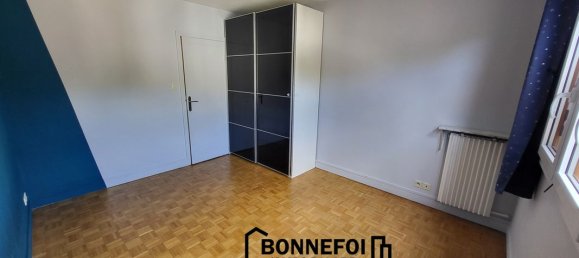 2 chambres Appartement à Créteil, France No. 178174 10
