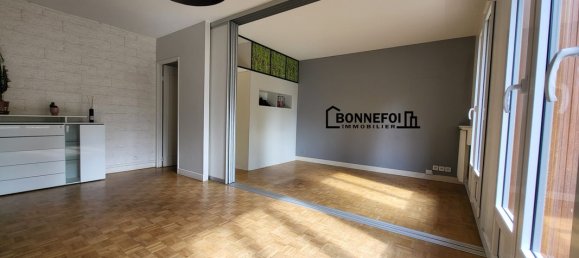 2 chambres Appartement à Créteil, France No. 178174 8