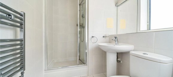 2 bedrooms Apartment in London, United Kingdom No. 3521 18