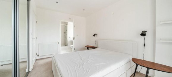 2 bedrooms Apartment in London, United Kingdom No. 3521 13