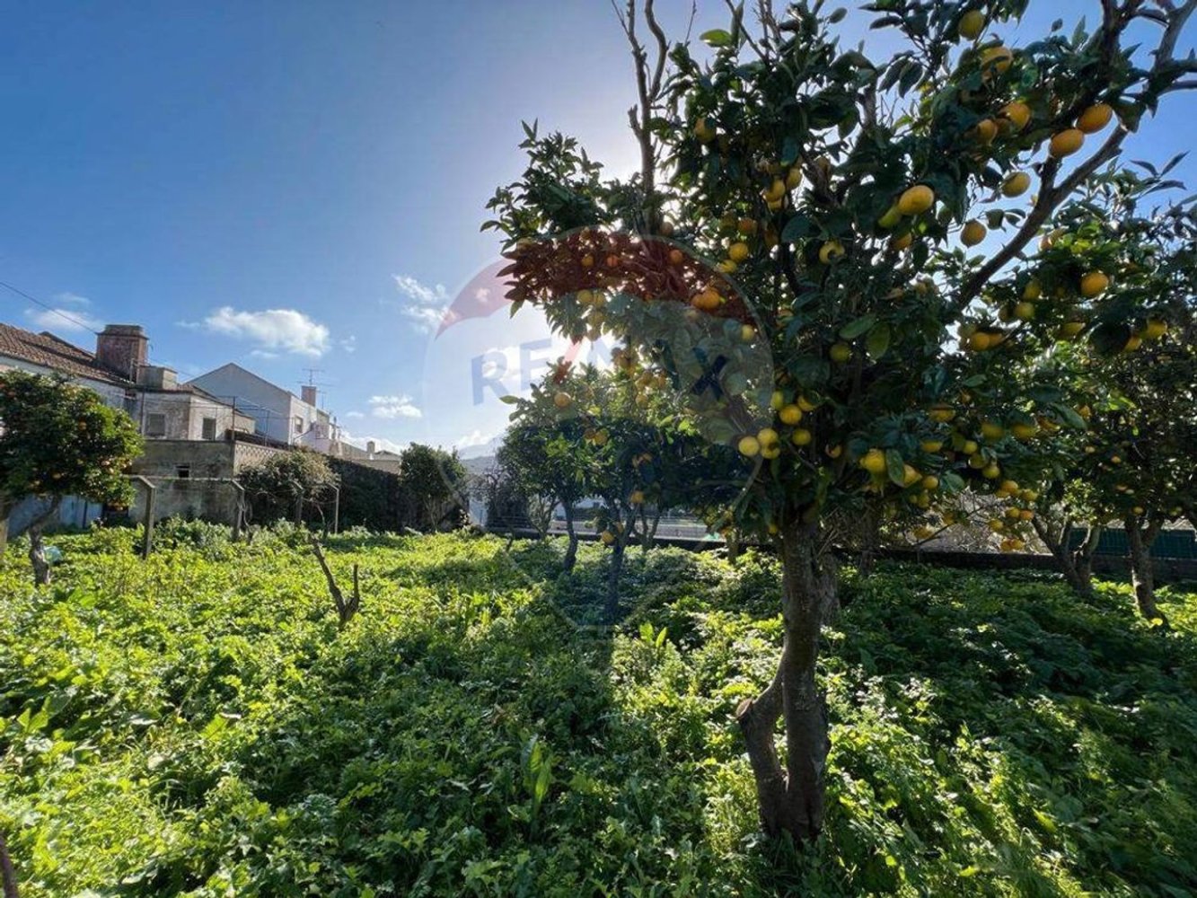 8 bedrooms House in Bucelas, Portugal No. 47503