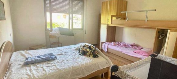 4 rooms Apartment in Massa, Italy No. 145573 6