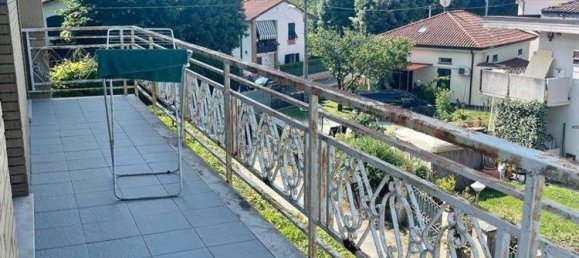 4 rooms Apartment in Massa, Italy No. 145573 11