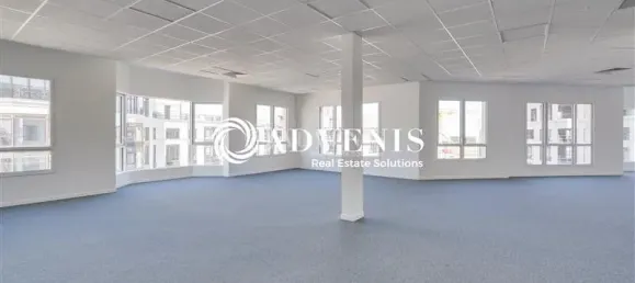 Офис 366м² в Шесси, Франция № 302360 11