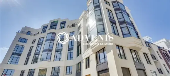 Офис 366м² в Шесси, Франция № 302360 2