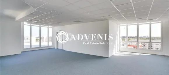 Офис 366м² в Шесси, Франция № 302360 5