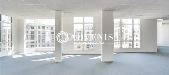 Офис 366м² в Шесси, Франция № 302360 7