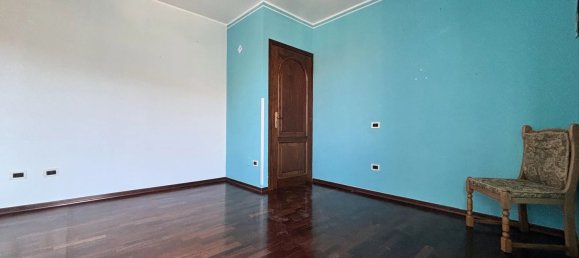 Дом с 5 спальнями в Бейнетте, Италия № 310983 25