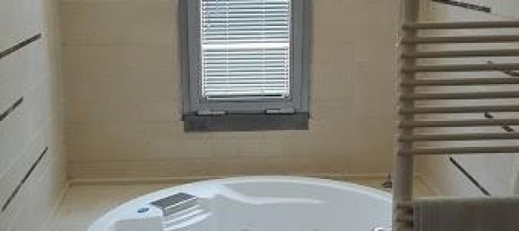 4 bedrooms Villa in Carrara, Italy No. 45807 25